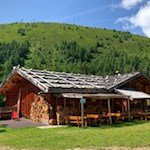 Auch die Linderalm liegt am Panoramarundweg Jochtal