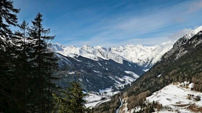 Blick ins verschneite Pflersch