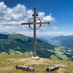 Gipfelkreuz-Sattelberg
