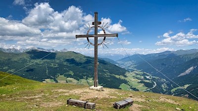 Gipfelkreuz Sattelberg
